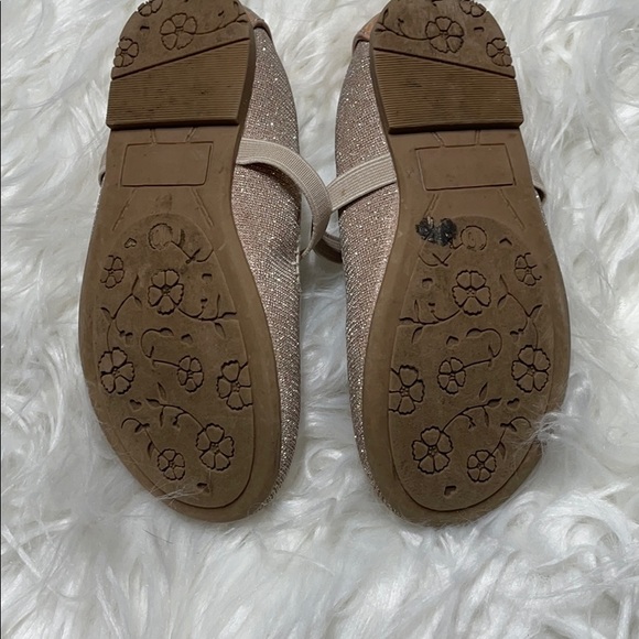 Flats - Picture 3 of 3